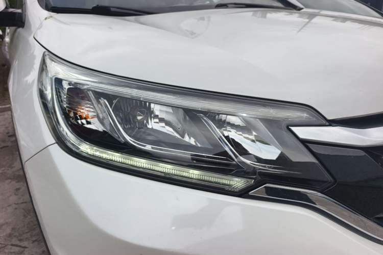 Used Honda CR-V 2016 2.0L two-wheel drive Urban Edition

