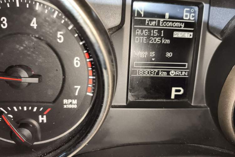 Used Jeep Grand Cherokee 2012 5.7L Flagship Prestige Edition
