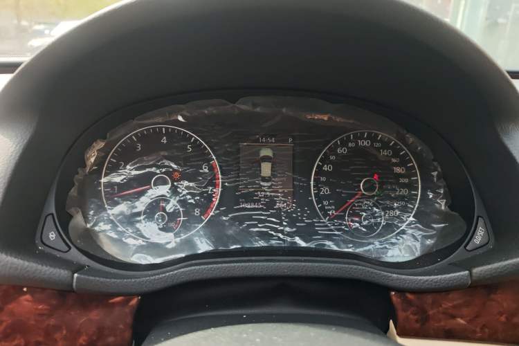 Used Volkswagen Passat 2011 2.0 TSI DSG Premium Edition Instrument Cluster