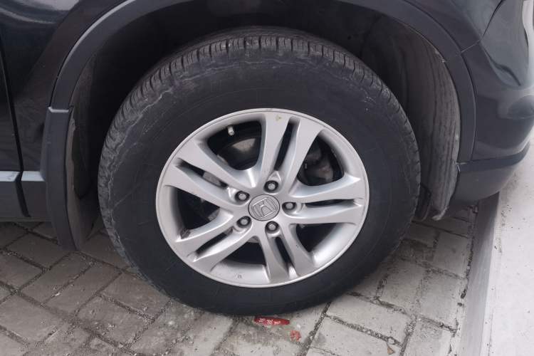 Used Honda CR-V 2010 2.4L Automatic Four-Wheel Drive Prestige Edition Right Front Wheel Hub