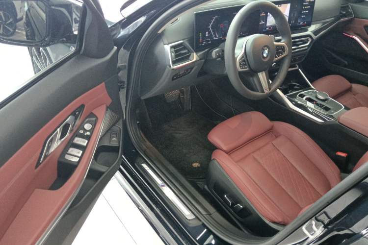 Used BMW 3 Series 2024 325Li M Sport Package Driver Seat