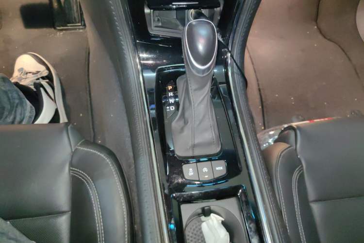 Used Cadillac ATS-L 2017 28T Fashion Edition
