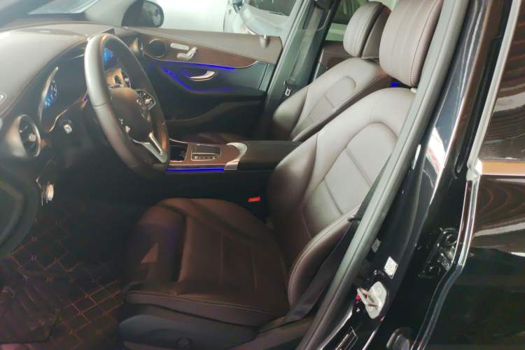 Used Mercedes-Benz GLC 2022 Refreshed GLC 300 L 4MATIC Dynamic Edition Prestige Version Left Front Seat