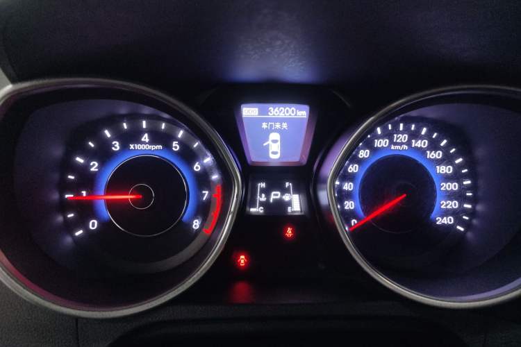 Used Hyundai Elantra (5th Generation / Langdong) 2015 1.6L Automatic Luxury Model Instrument Cluster