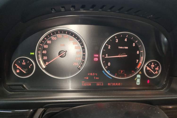 Used BMW 5 Series 2014 525Li Luxury Design Package