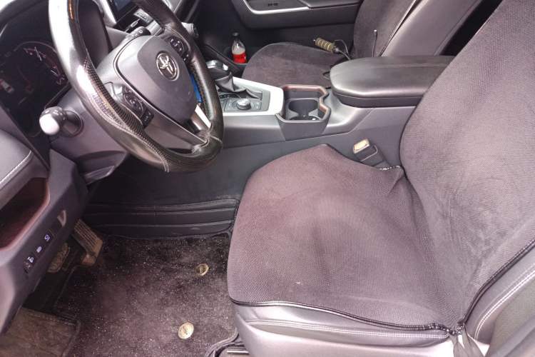 Used Toyota RAV4 2021 2.0L CVT Four-Wheel Drive Premium Edition