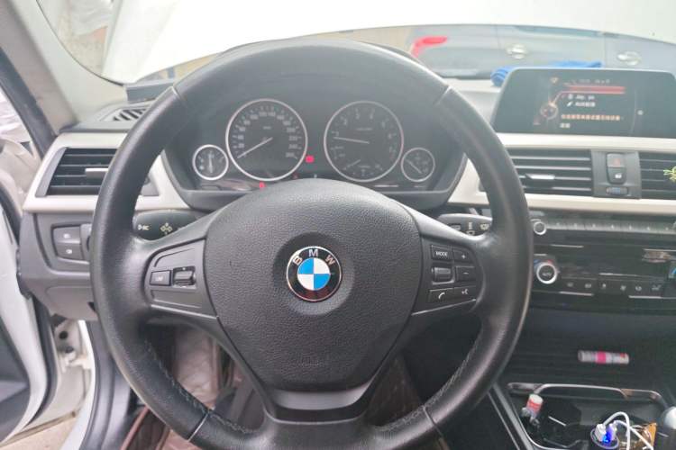 Used BMW 3 Series 2016 320Li Fashion Model Steering Wheel