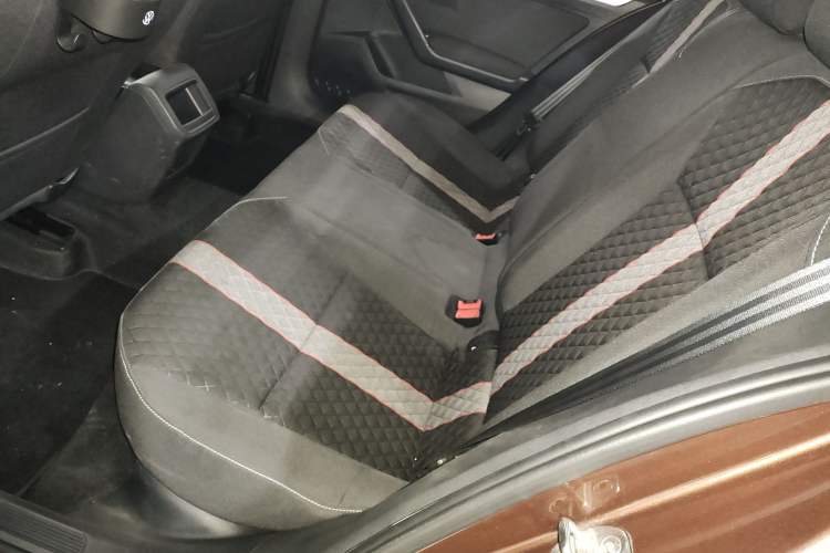 Used Volkswagen Lamando 2019 230TSI DSG Fashion Edition China V Standard