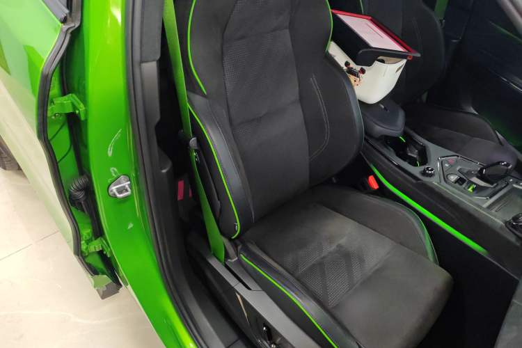 Used Lynk & Co 05 2022 05+ 2.0TD Automatic Exploration Edition
