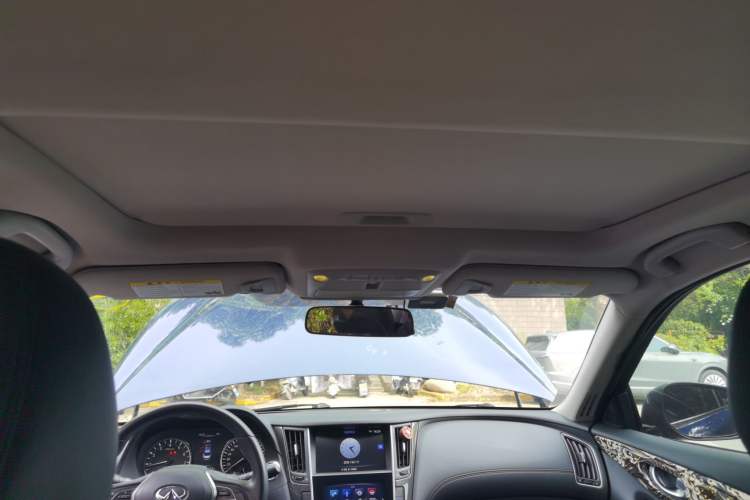 Used Infiniti Q50L 2018 2.0T Comfort Edition China VI Standard
