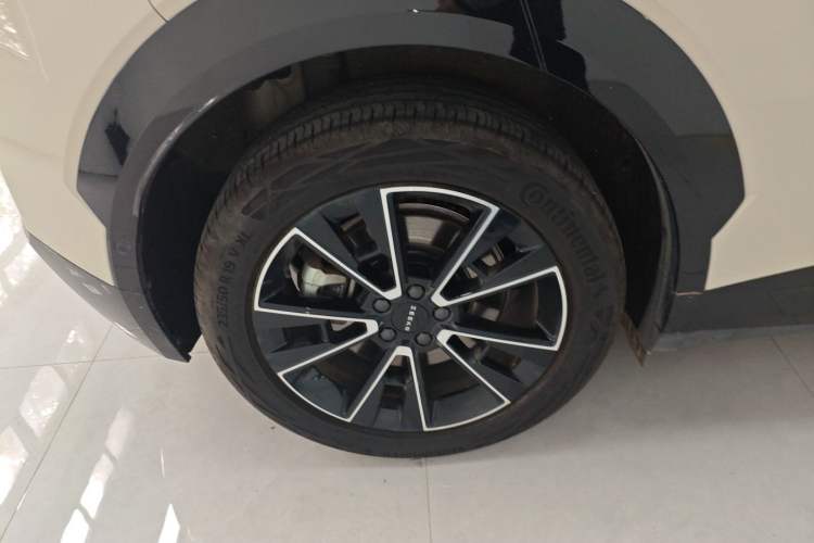 Used Zeekr X 2025 5-Seater Four-Wheel Drive Sport Version Right Rear Wheel Hub