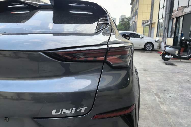 Used CHANGAN UNI-T 2020 1.5T Prestige Version Right Rear Taillight