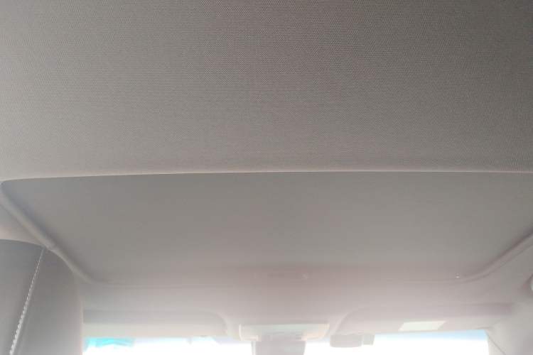 Used Toyota Avalon 2019 2.5L Ambition Version China VI Standard
