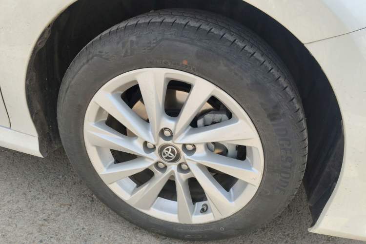 Used Toyota Camry 2021 Dual-Motor 2.5 HGVP Leading Edition Right Front Wheel Hub