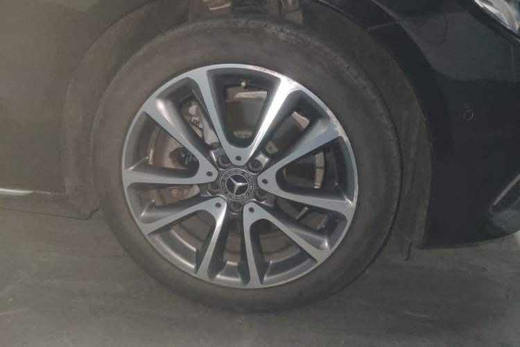 Used Mercedes-Benz E-Class 2019 E 200 L 4MATIC
