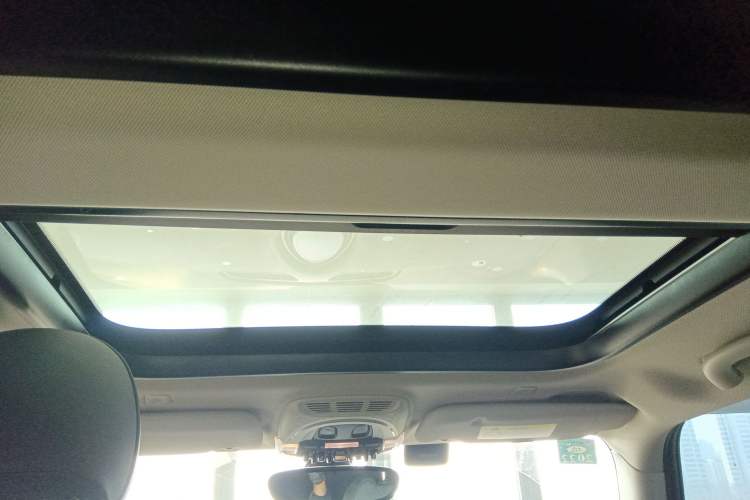 Used MINI MINI 2019 1.5T COOPER Artist
