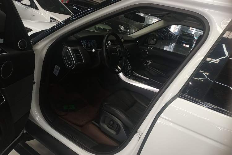 Used Land Rover Range Rover Sport 2016 3.0 SC V6 SE