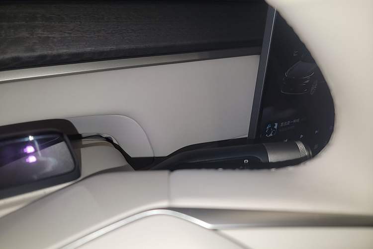 Used ONVO Luxeed L90 2025 Model—Max Six-Seater Version