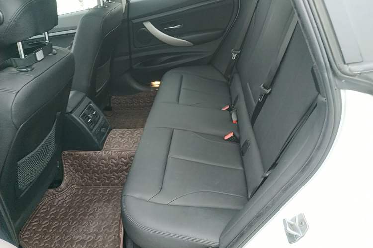 Used BMW 3 Series GT 2017 320i Sport Edition