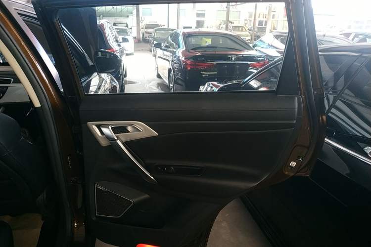 Used Geely Auto Emgrand X7 Sport 2018 1.8TD Automatic Two-Wheel Drive Smart Connect 4G Internet Edition