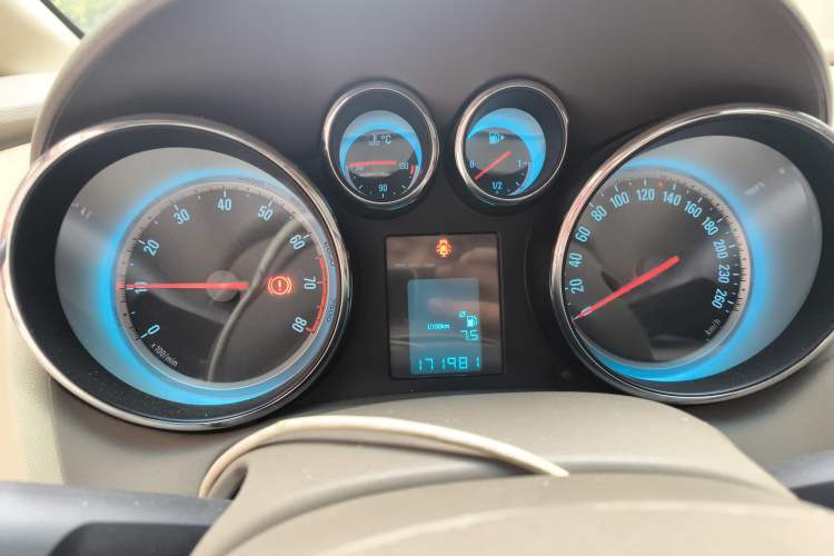 Used Buick GT 2012 GT 1.6L Manual Entry-Level Model