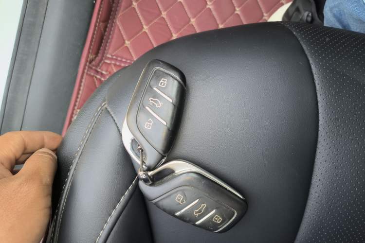 Used Roewe i5 2019 1.5L Automatic 4G Connected Langhao Edition Vehicle Key