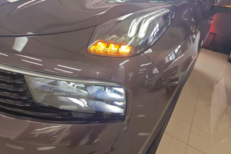 Used Lynk & Co 01 2017 2.0T Two-Wheel Drive Pro Edition Left Front Headlight