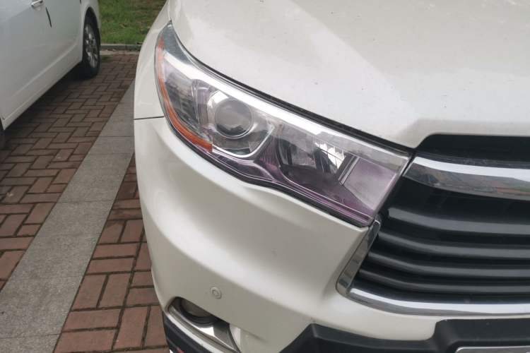 Used Toyota Highlander 2017 2.0T Four-Wheel Drive Luxury Edition 7 Seats Right Front Headlight