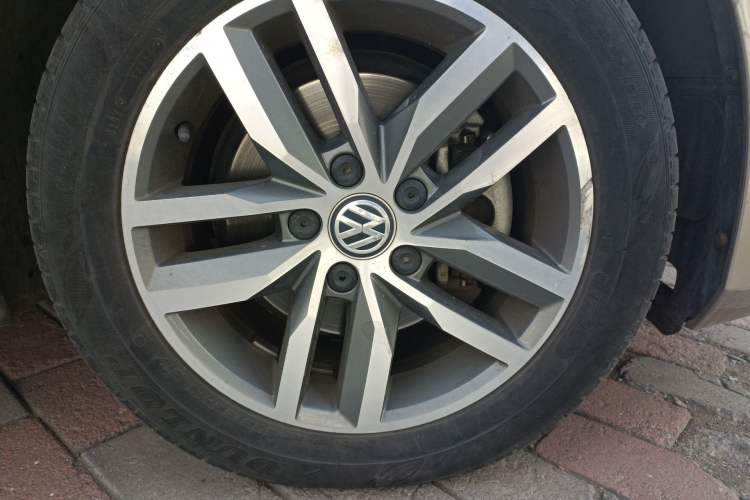 Used Volkswagen Golf 2015 1.4TSI Automatic Luxury Model
