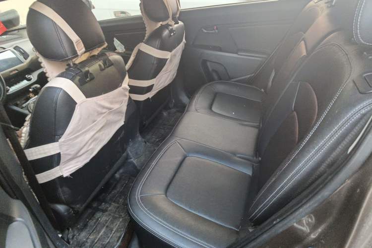 Used Kia Sportage R 2014 2.0L Automatic Two-Wheel Drive DLX Left Rear Seat