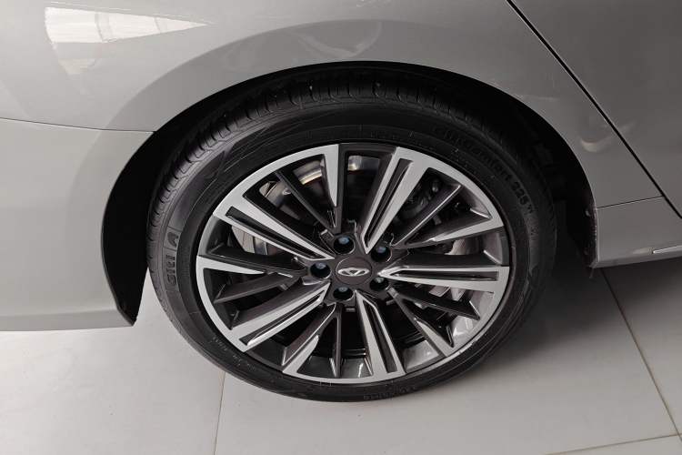 Used Chery Arrizo 8 2022 1.6T DCT Elite
