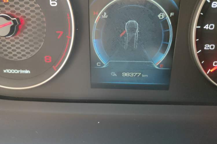 Used BYD Tang 2018 2.0T Automatic Smart Connect Prestige 7-Seater China V Standard Odometer Close Up