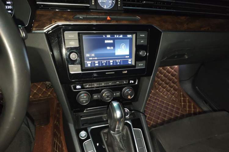 Used Volkswagen Magotan 2018 Facelift 330TSI DSG Luxury Model