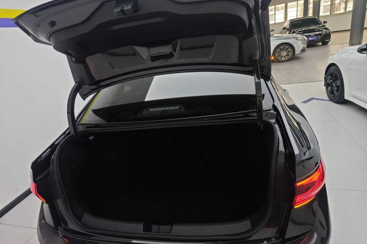 Used Volkswagen Sagitar 2023 300TSI DSG Excellence Edition Trunk