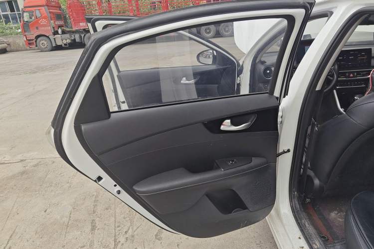 Used Kia K3 2021 1.5L CVT Fashion Edition