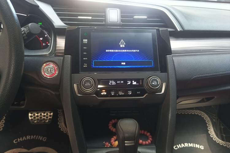 Used Honda Civic 2021 HATCHBACK 220TURBO CVT Trendy Cool Edition
