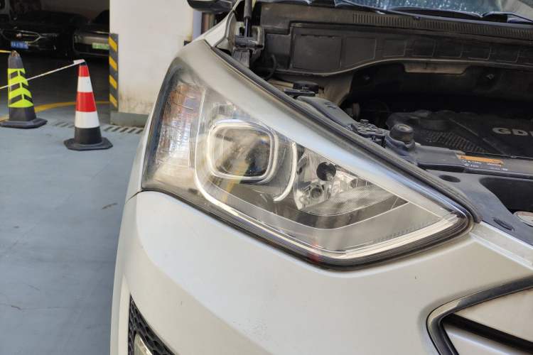 Used Hyundai Santa Fe 2013 2.4L Automatic 2WD Comfort Edition