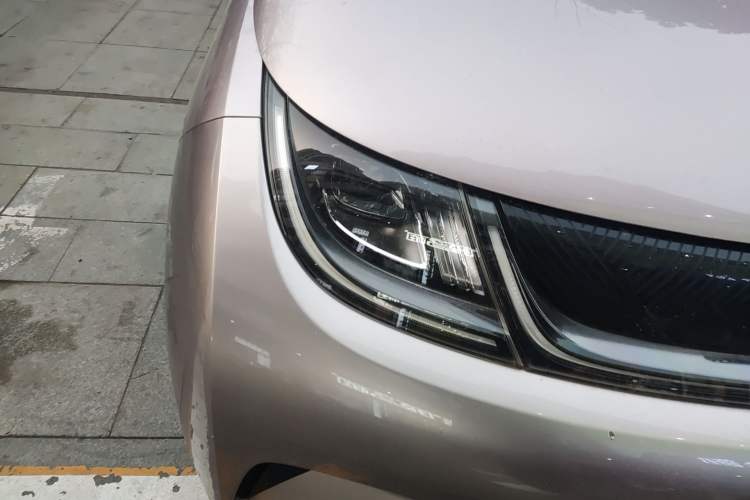Used BYD Dolphin 2021 405 km Fashion Edition