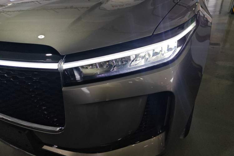 Used Li Auto ONE 2020 Extended-Range 6-Seater Version
