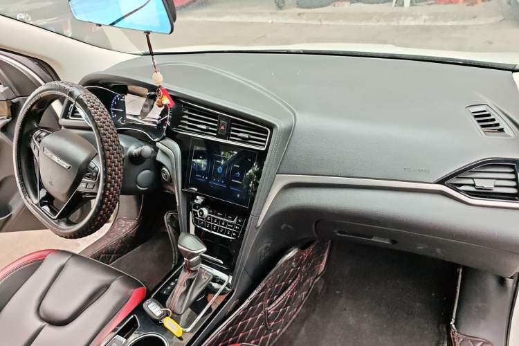 Used Venucia D60 2019 100 000 Honor 1.6L XL CVT Chenku Edition China VI Standard
