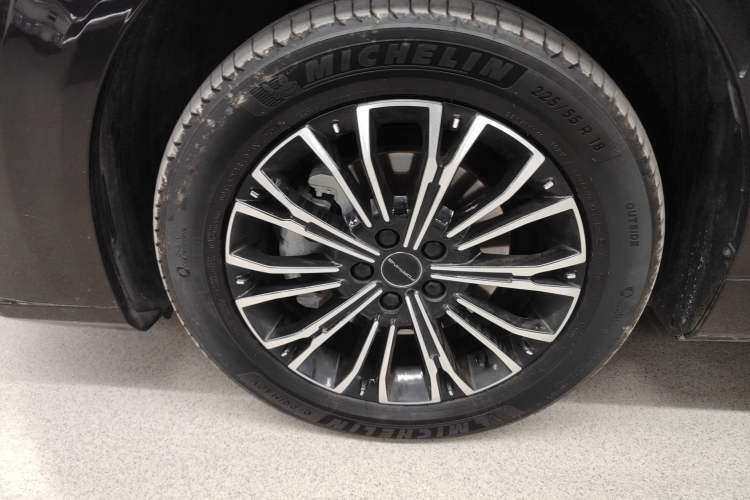 Used FORTHING Xinghai V9 2024 1.5TD 200km Qingyunti Series Premium Version