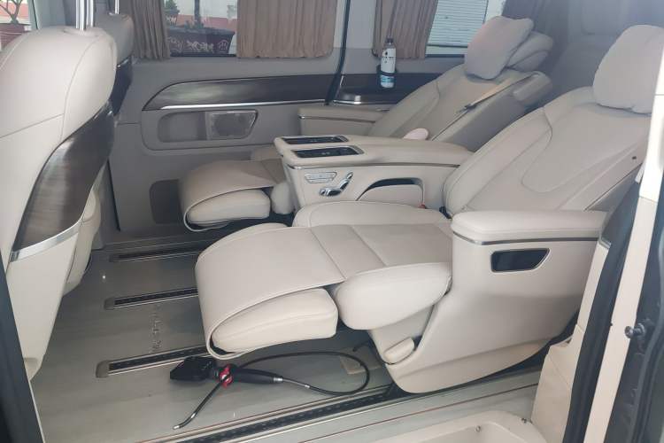 Used Mercedes-Benz V-Class 2021 V 260 L Long Wheelbase Prestige Edition
