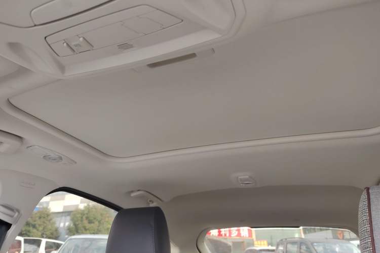 Used Ford Focus 2017 Hatchback 1.6L Automatic Fashion Edition Smart Drive Version