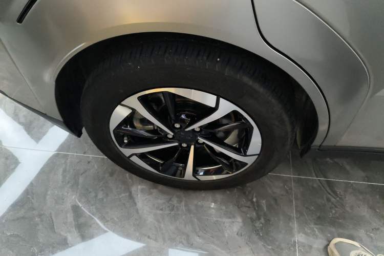 Used AION Y 2023 Plus 510 Smart Edition Right Rear Wheel Hub