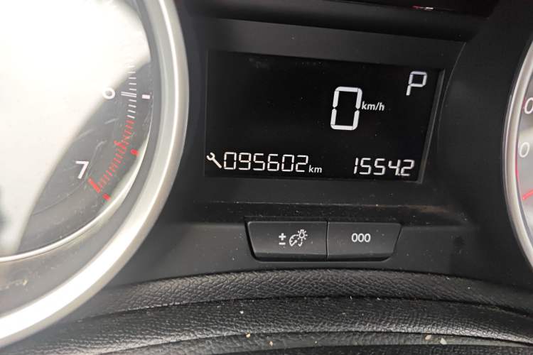 Used Peugeot 408 2019 230THP Automatic Luxury Edition China V Standard Odometer Close Up