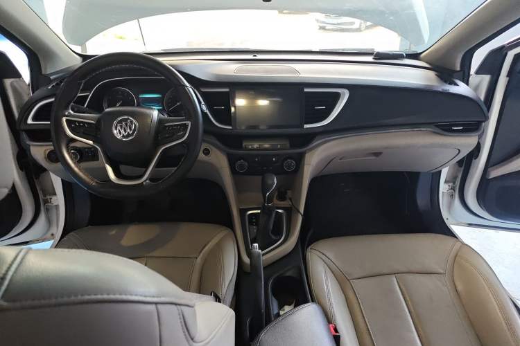 Used Buick GT 2018 15T Dual-Clutch Elite Model China V Standard Center Console