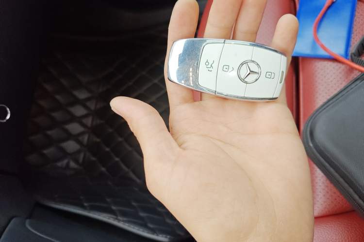 Used Mercedes-Benz GLC Coupe 2021 GLC 300 4MATIC Coupe SUV Vehicle Key