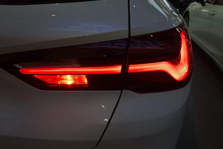 Used BMW X2 2021 sDrive25i Midnight Edition
