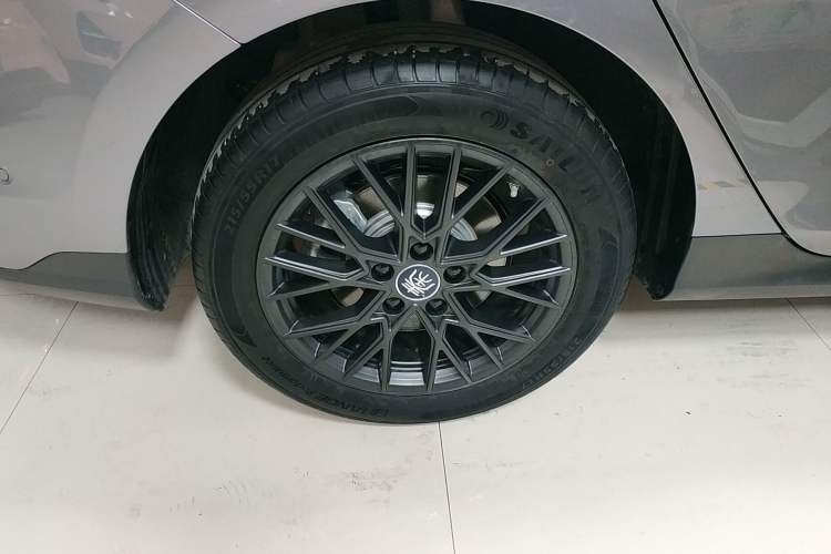 Used BYD Qin PLUS 2025 EV Smart Drive Edition 510KM Leading Model Right Rear Wheel Hub