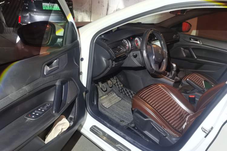 Used Peugeot 408 2014 1.8L Manual Leading Edition
